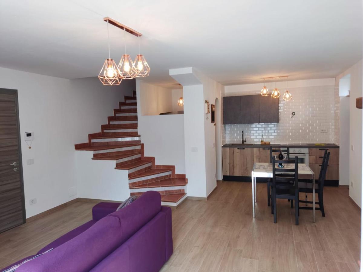 - Monolocale Con Giardino Holiday home *